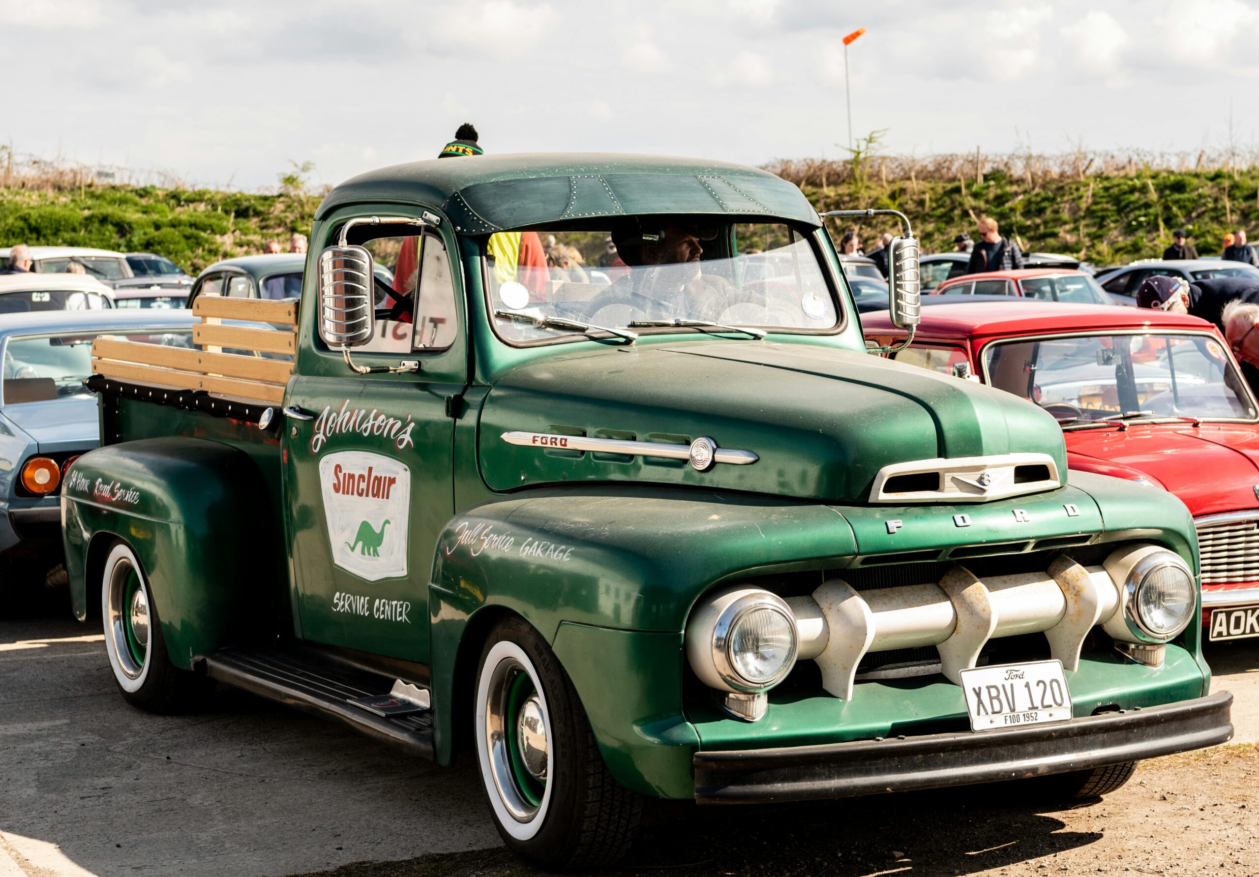 Kostenloses Stock Foto zu 50er jahre stil, altmodisches auto, antikes auto